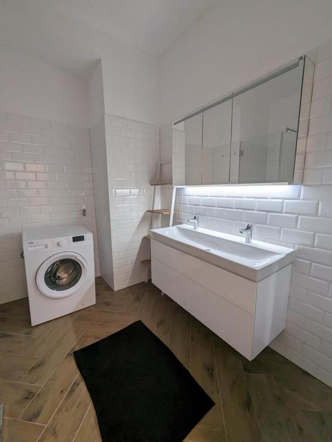 Big Cityapartment 19 Wien Eksteriør billede